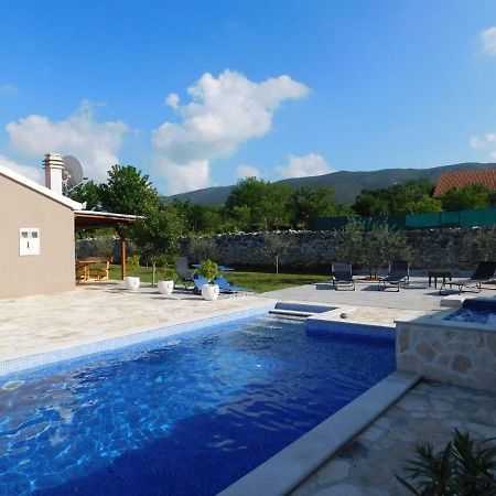 Vacation House Radosic Radosic  Ngoại thất bức ảnh