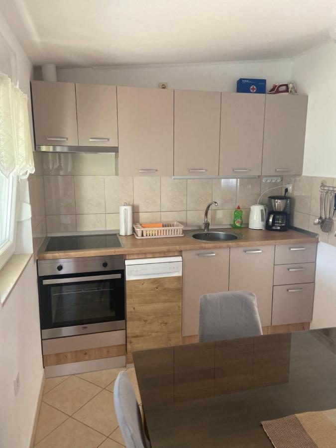 Vacation House Radosic Radosic  Ngoại thất bức ảnh